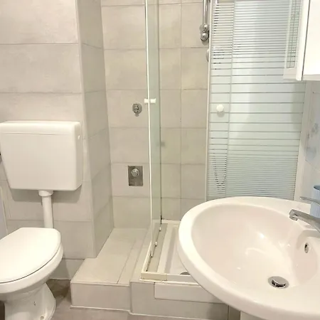 Anselmo Max アパート